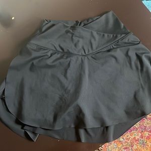 HALARA skort. Size small. I love this skirt but too small.  Worn one time .
